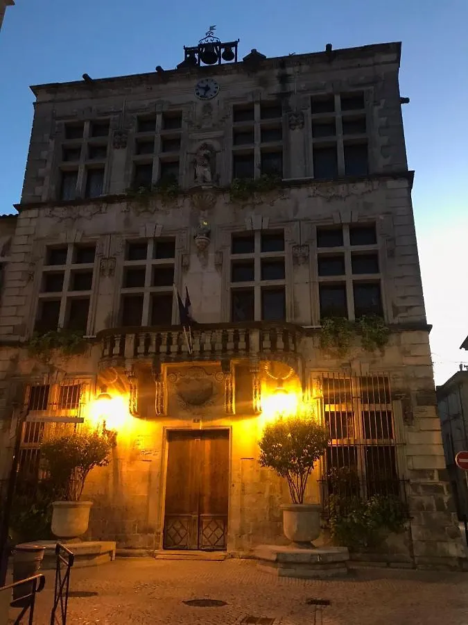Charmant Appartement Au Coeur De Tarascón Francia